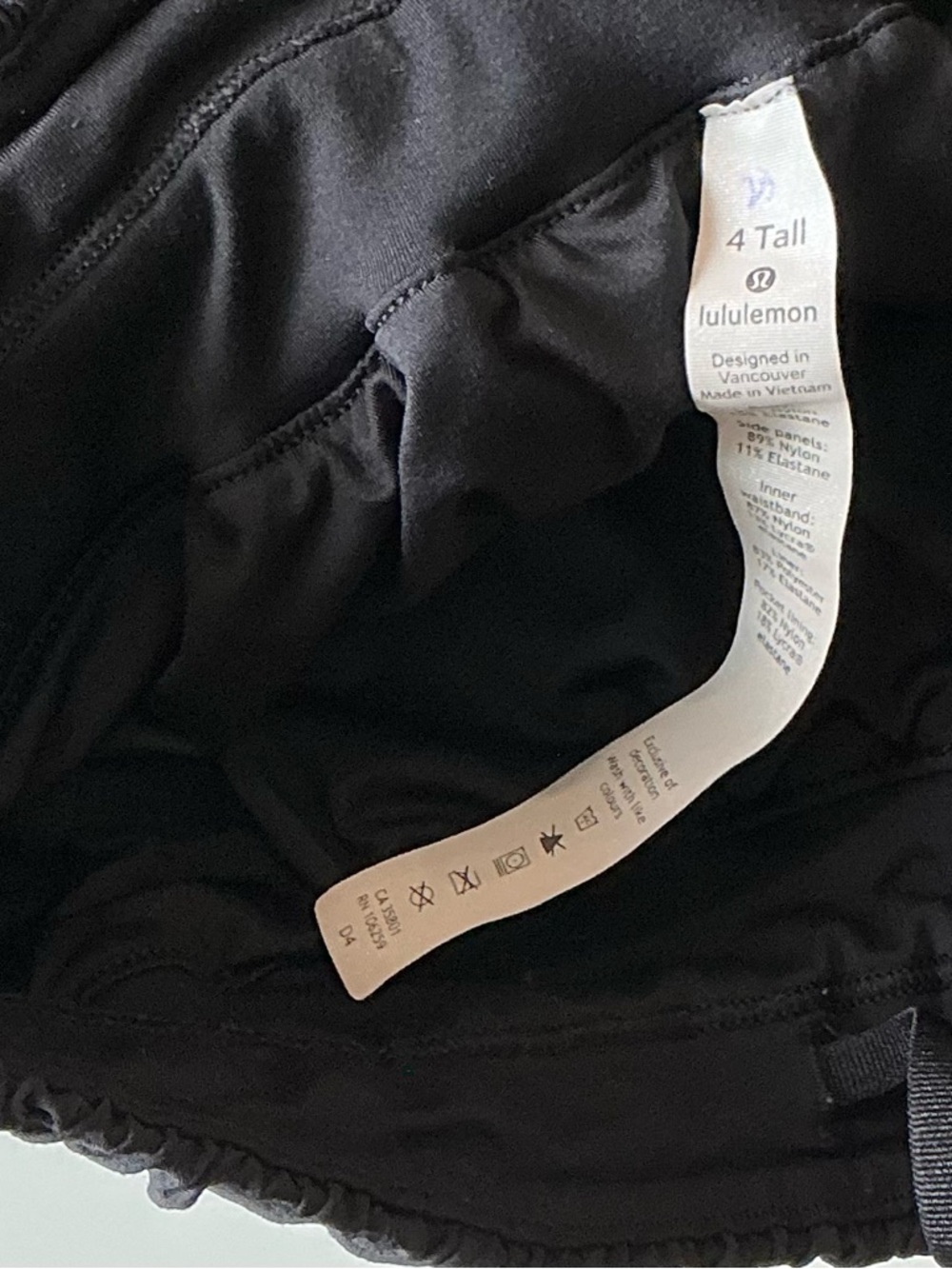 Lululemon Hotty Hot Hi Rise Shorts Sz 4 Tall - Picture 8 of 10